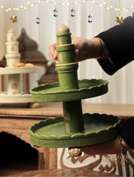 أخضر
